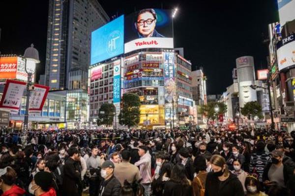 涩谷市长呼吁人们远离万圣节派对