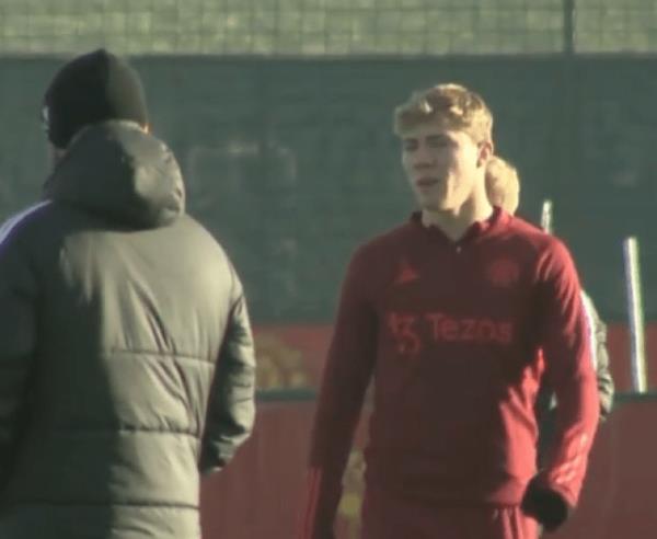 Rasmus Hojlund in training today (Picture: Manchester United)